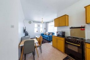Serene Retreat 2br W Pool Netflix & Gym